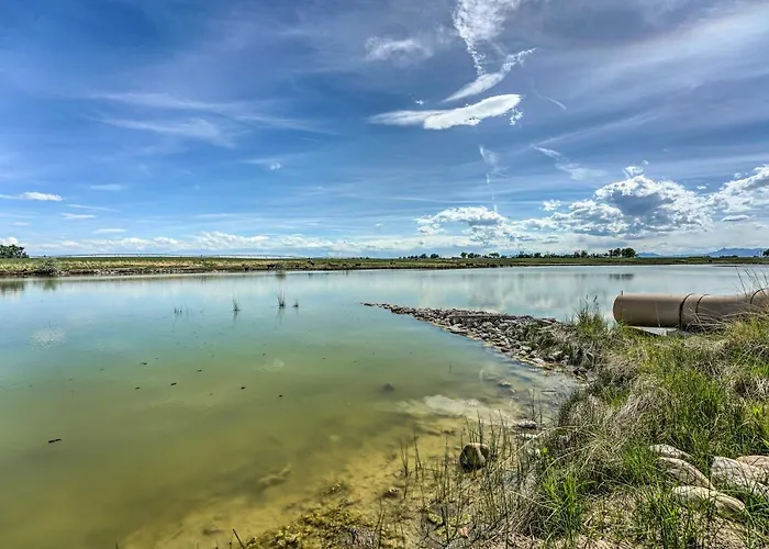 Lakefront Country W/ Waterslide & Trampoline! * Wheatland