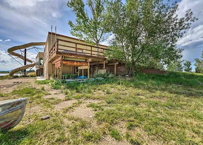Holiday home Lakefront Country W/ Waterslide & Trampoline! *